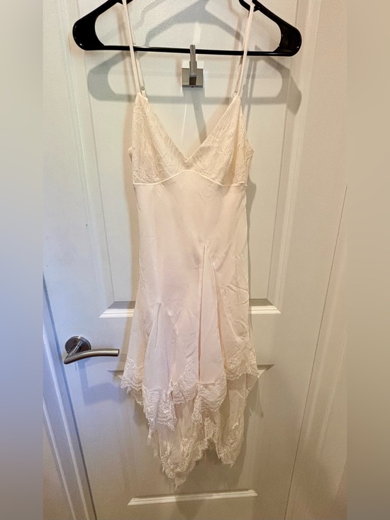 Thirty Thirty Dresses & Skirts - ⌛️sale⌛️ NWT Thirty Thirty boho Lace Trim Slip Dress in Light Cream - S